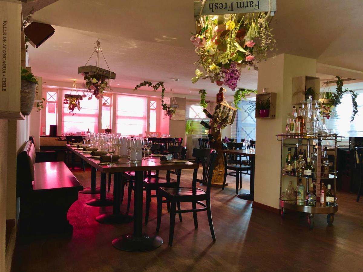Hotel Baeren Лахен Екстериор снимка