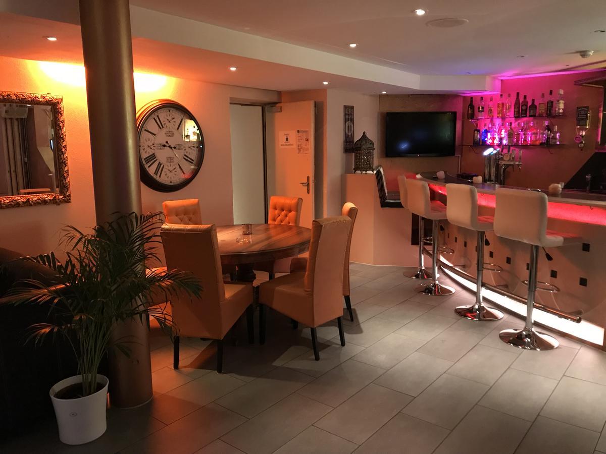 Hotel Baeren Лахен Екстериор снимка