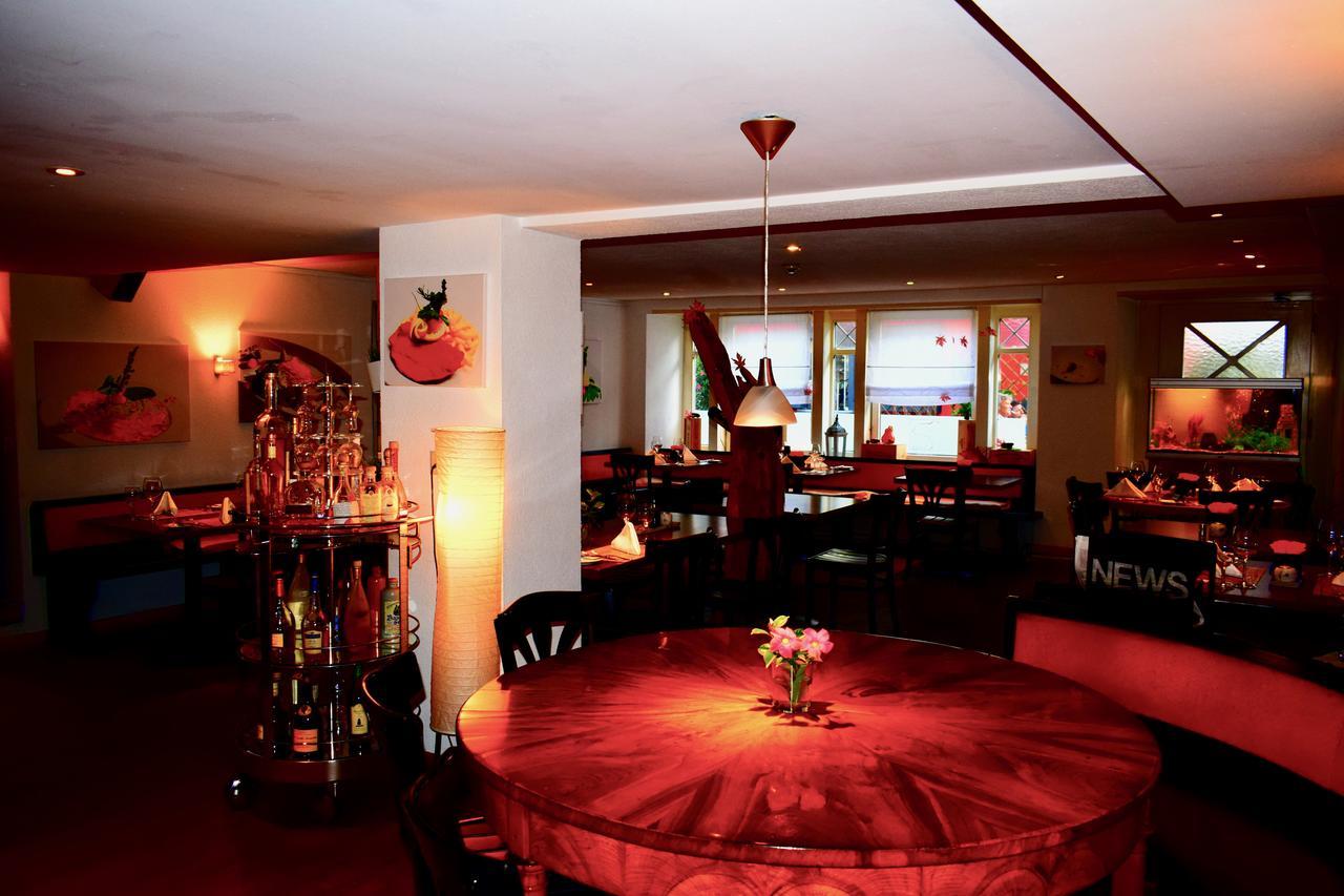 Hotel Baeren Лахен Екстериор снимка
